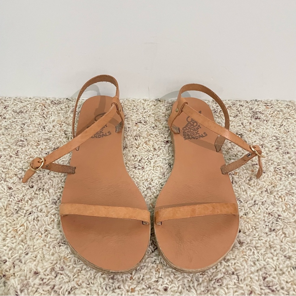 Ancient Greek Niove Sandals